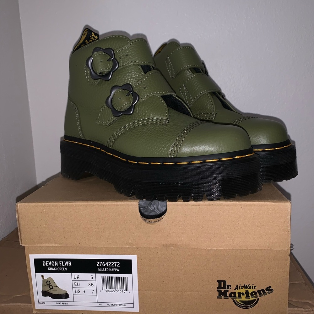 Dr. Martens Devon Flower khaki green platform